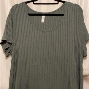 🔥Hot Sale🔥 60% Off LulaRoe Classic T